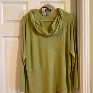 Piccadilly Canada size XL pull over lime green sweater w/matching infinity scarf